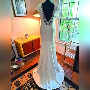 JENNY YOO size 16 white wedding dress plus